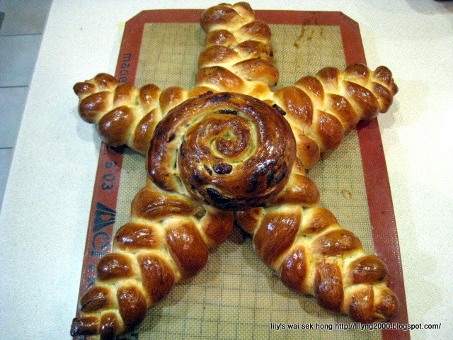 Christmas Star Bread
 Lily s Wai Sek Hong Favorites Christmas Star Bread