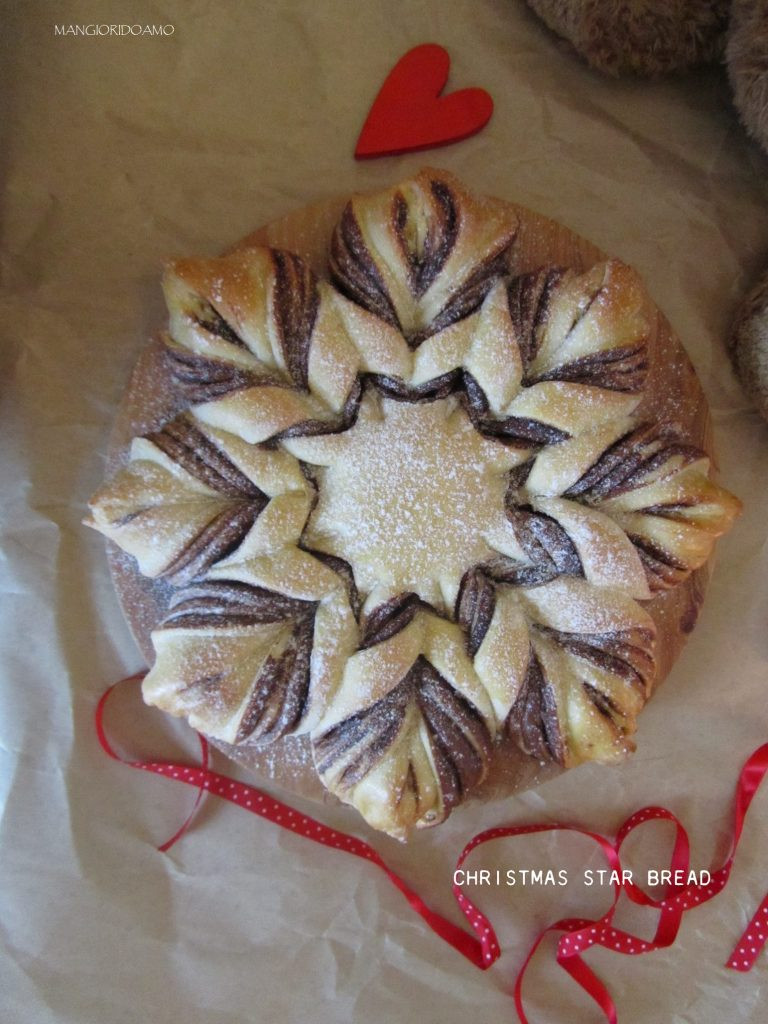 Christmas Star Bread
 Christmas Star Bread Fiore brioshe con nutella Mangioridoamo