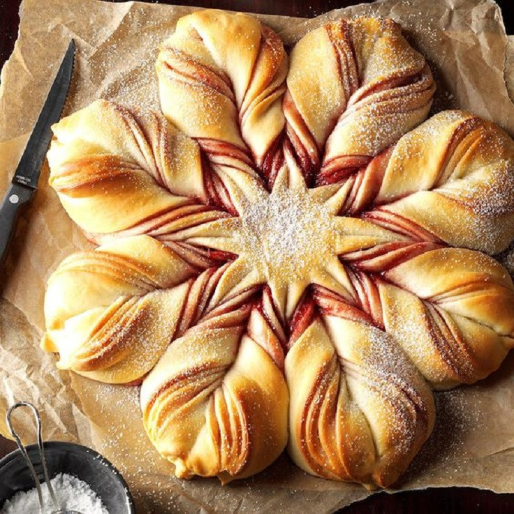 Christmas Star Twisted Bread
 18 Red and Green Christmas Appetizers for a Real Holiday