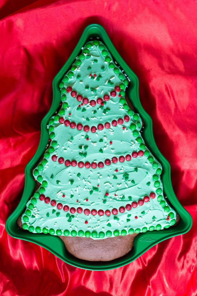 Christmas Tree Cakes
 Easy Christmas Tree Cake Decorating Idea • Recipe for