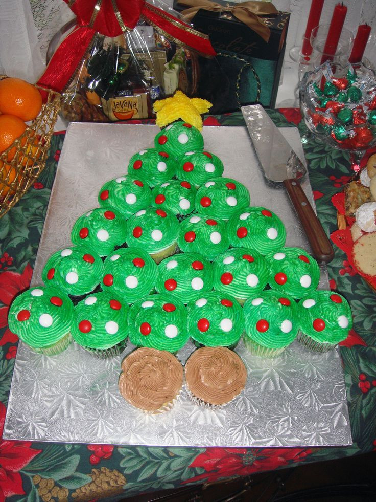 Christmas Tree Cupcake Cakes
 25 best ideas about Christmas Tree Cupcakes on Pinterest