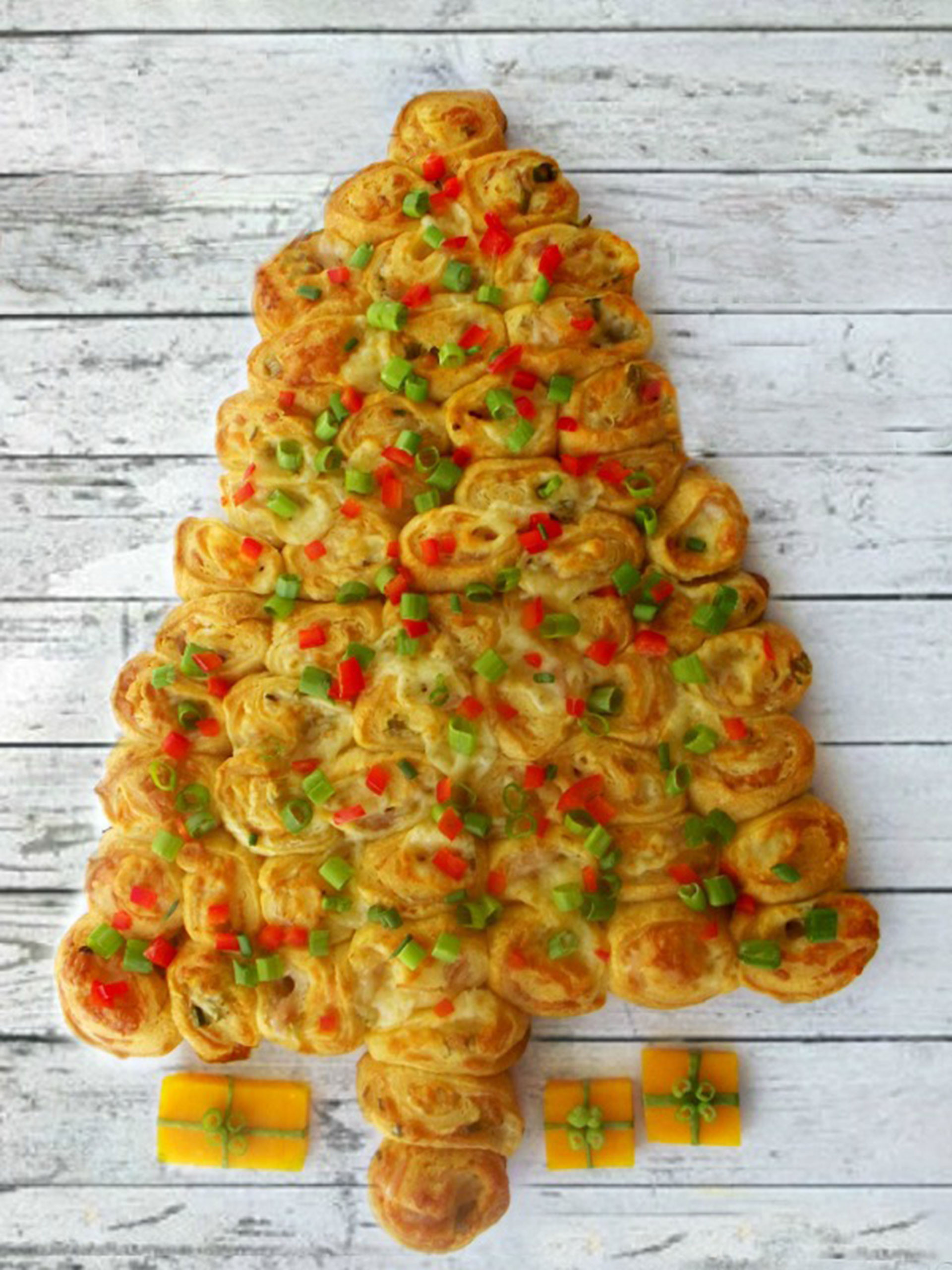 Christmas Tree Shaped Appetizers
 Christmas Tree Shaped Appetizers and Desserts Creative