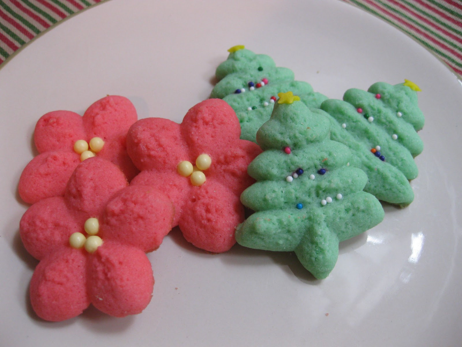Christmas Tree Spritz Cookies
 Sunday Treats Spritz Cookies