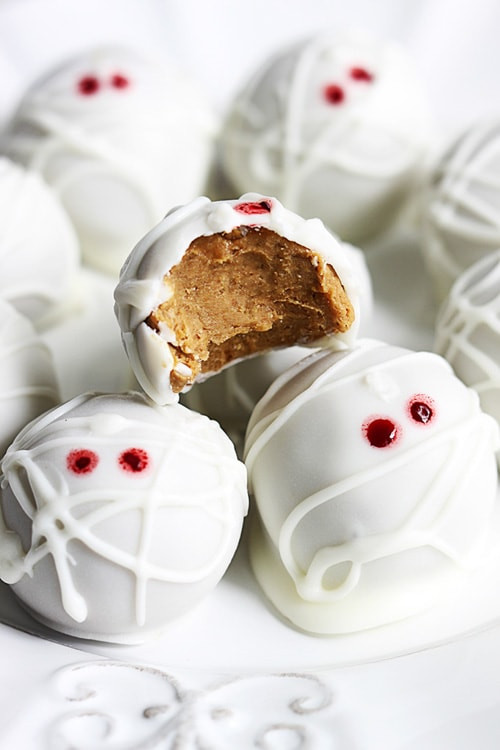 Creative Halloween Desserts
 23 Spooky & Creative Halloween Treats