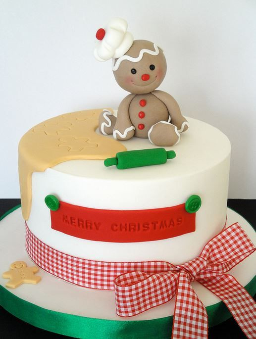 Cute Christmas Cakes
 Christmas Cake with very Cute Topper Amazing Cake Ideas