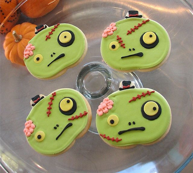 Cute Halloween Cookies
 Halloween HoliCoffee
