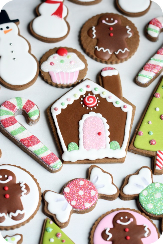 Decorate Christmas Cookies
 Staying Organized While Decorating Cookies – 10 Tips