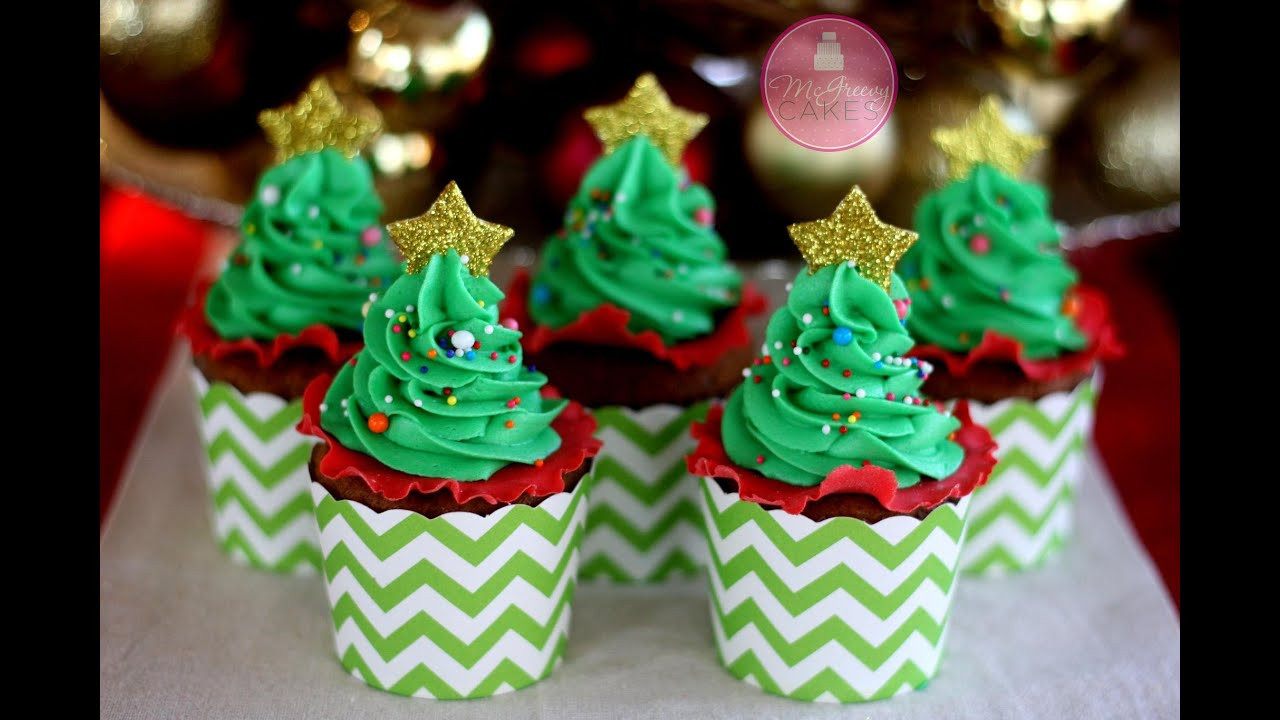 Easy Christmas Cupcakes
 How to Make EASY Christmas Tree Cupcakes