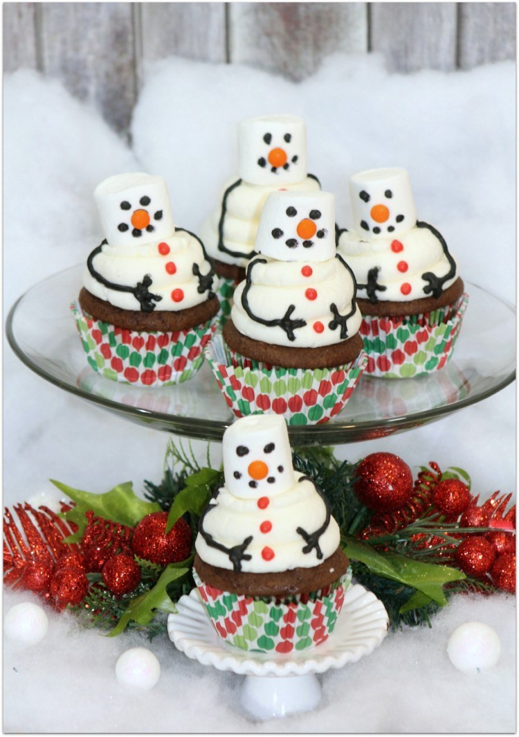 Easy Christmas Cupcakes Recipe
 Festive Christmas Desserts Oh My Creative