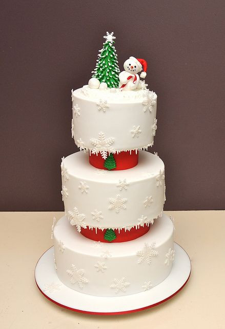 Elegant Christmas Cakes
 20 Most Beautiful and Wonderful Christmas Cakes Page 5