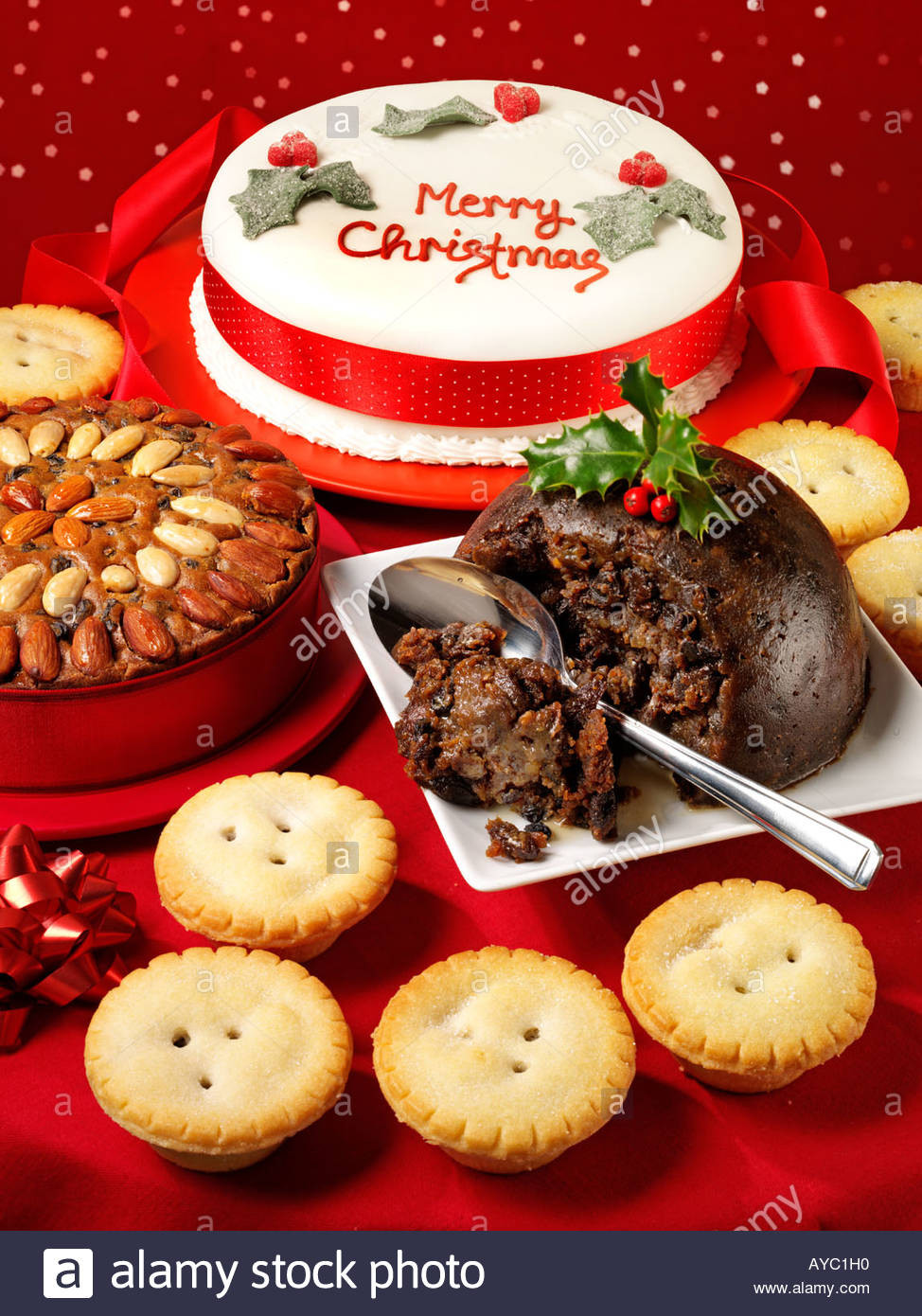 English Christmas Desserts
 BRITISH CHRISTMAS DESSERTS Stock Royalty Free Image