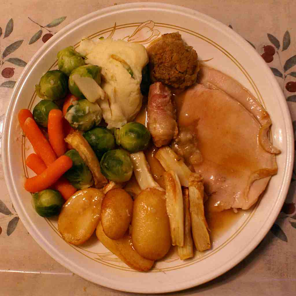 English Christmas Dinner
 My British Log An English Christmas Dinner