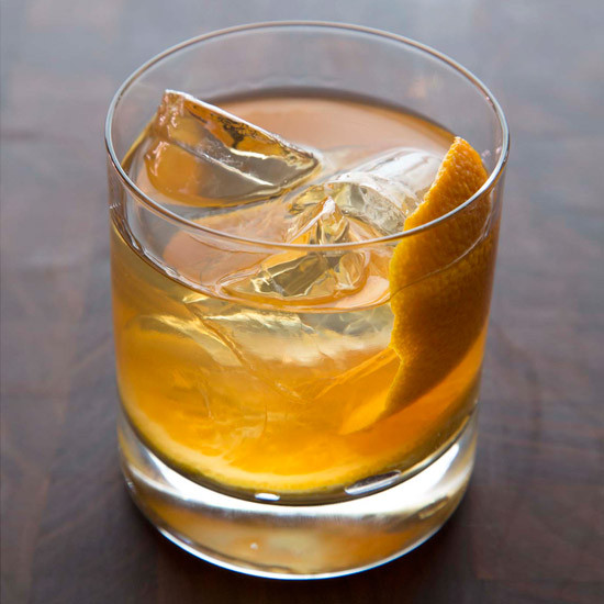 Fall Bourbon Drinks
 7 Maple Syrup Cocktails for Fall Drinking