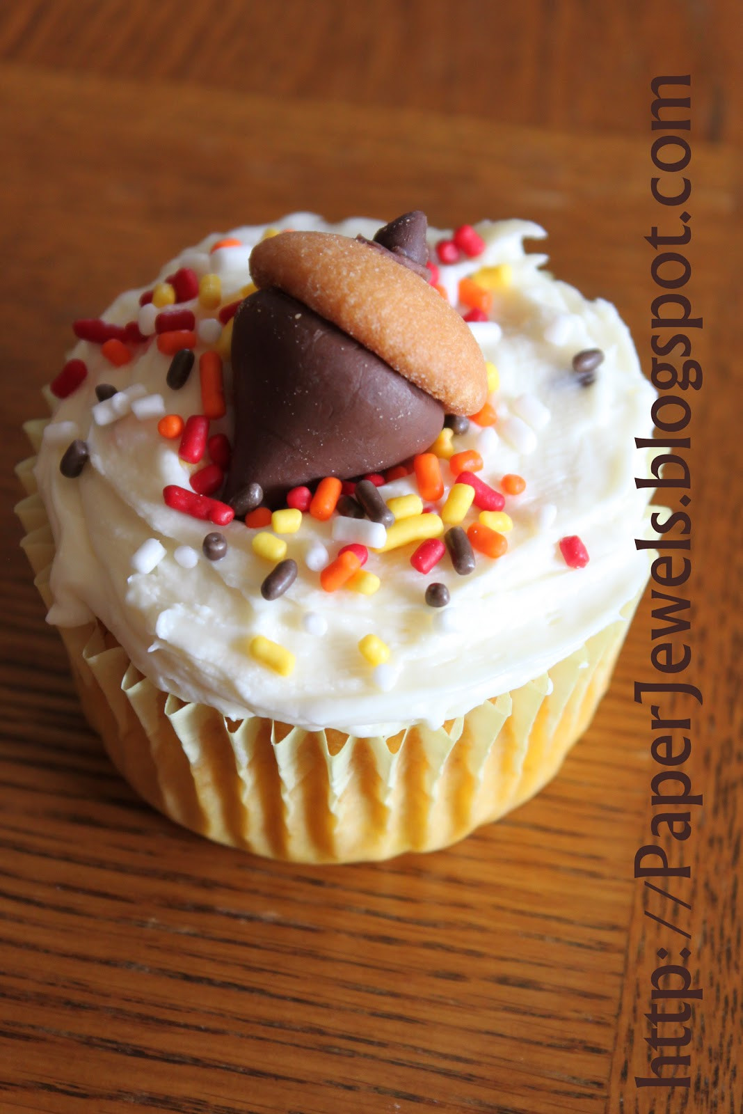Fall Cupcakes Ideas
 Paper Jewels and other Crafty Gems Cute Fall Cupcake and