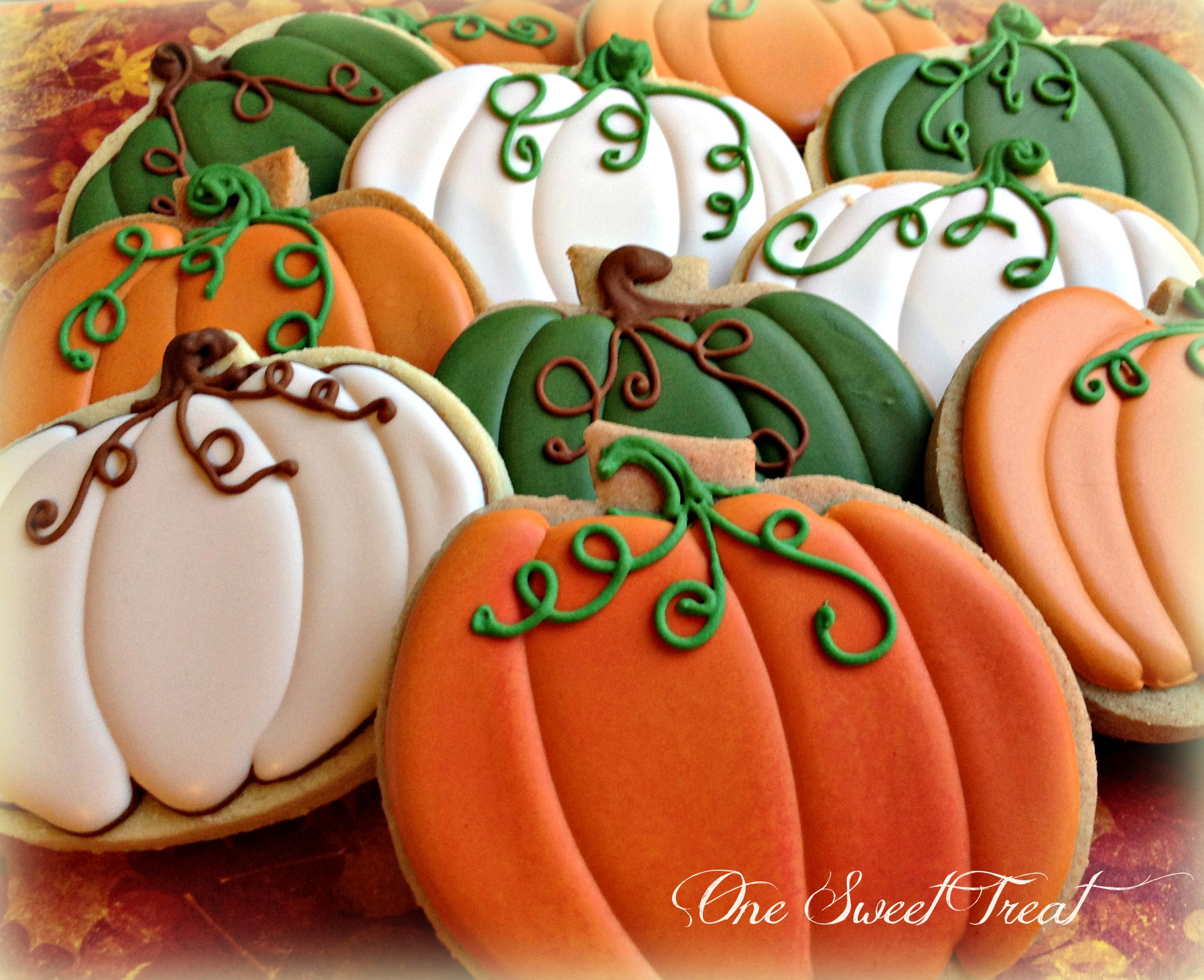 Fall Sugar Cookies
 e Sweet Treat Fall Cookies 2014