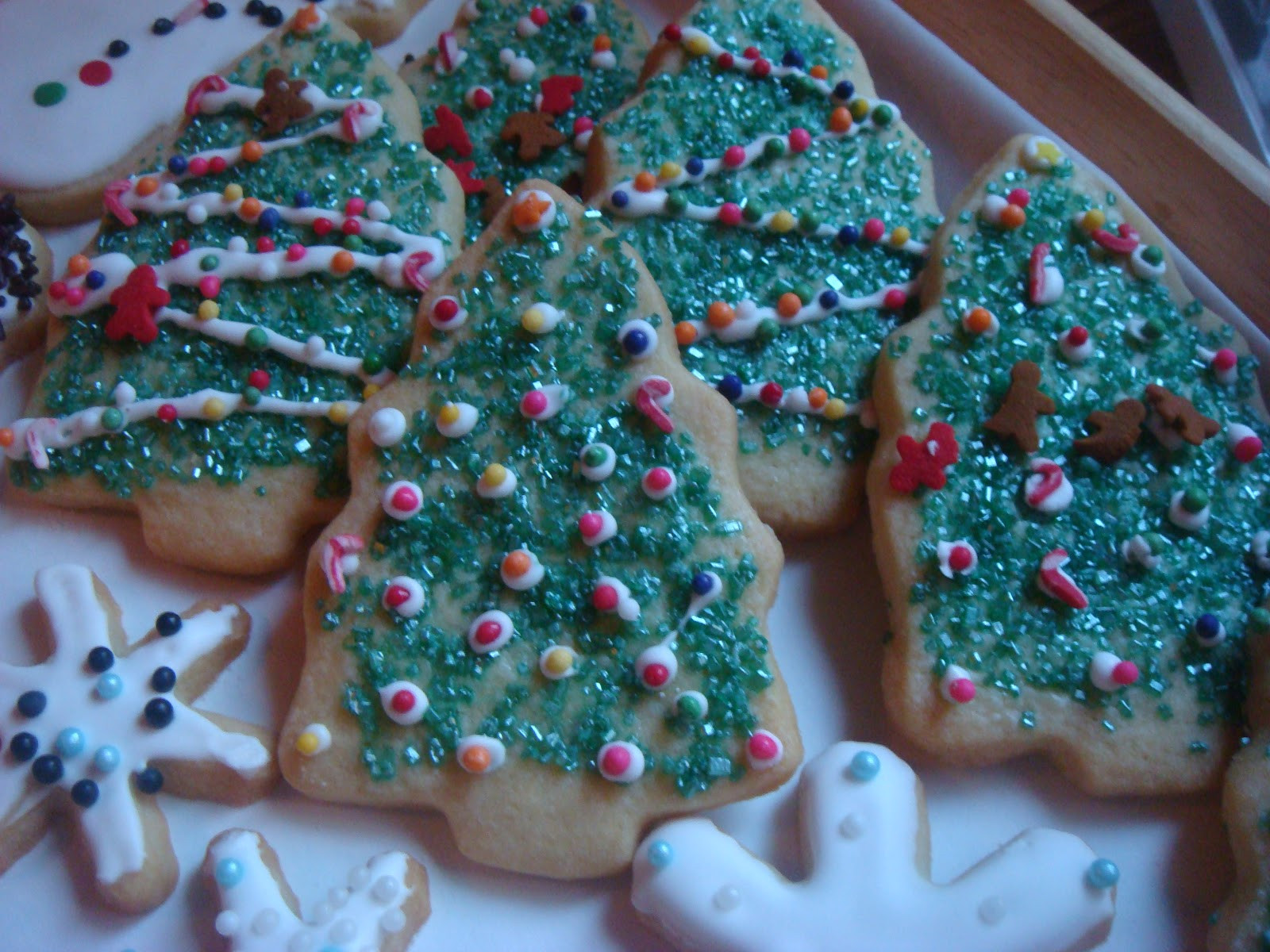 Fancy Christmas Cookies
 fancy treats by jess Fancy Christmas sugar cookies