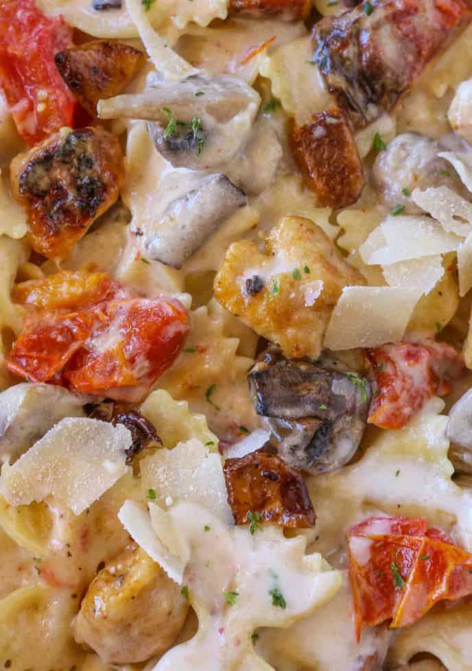 Farfalle With Chicken And Roasted Garlic
 The Cheesecake Factory Farfalle with Chicken and Roasted
