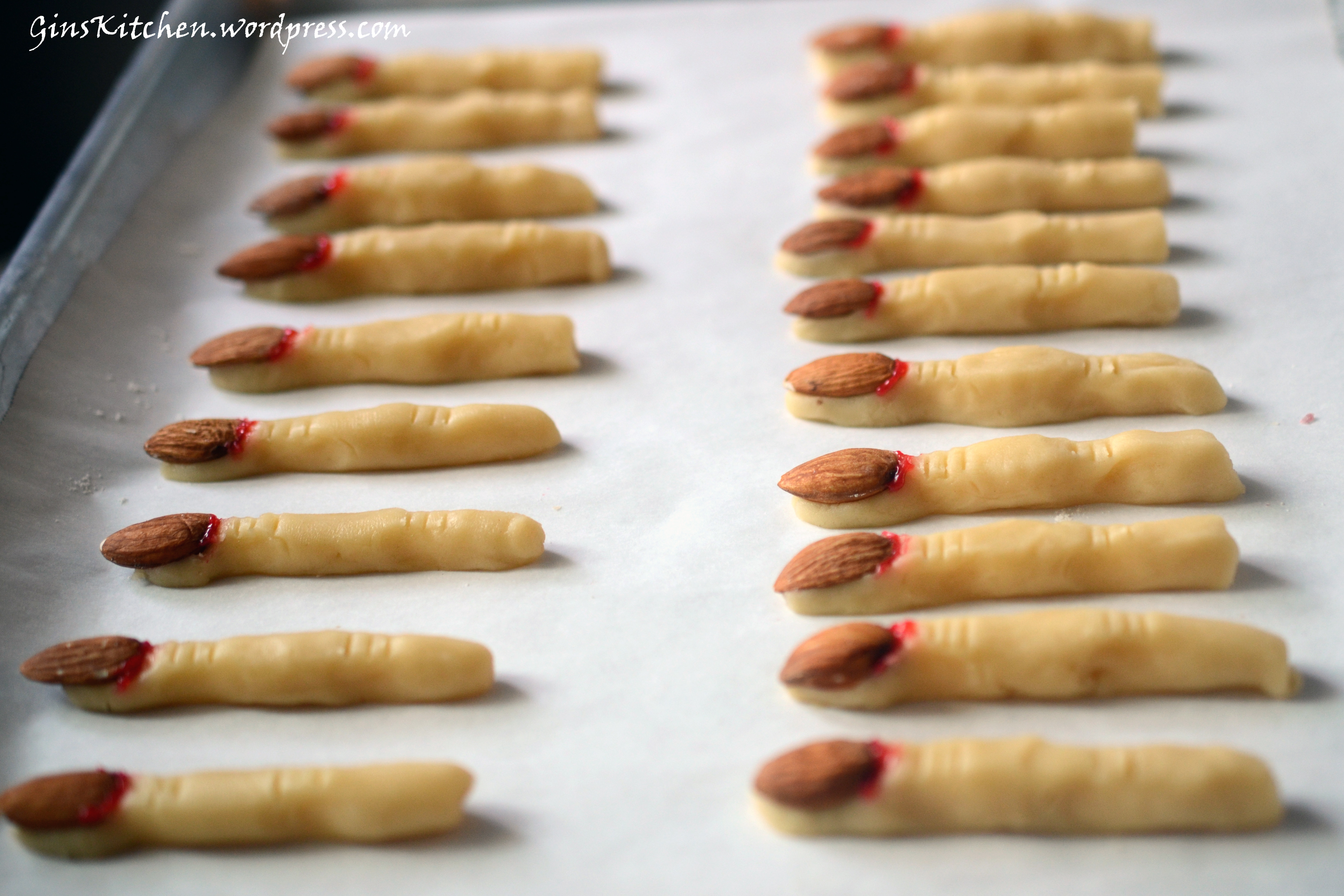 Fingers Cookies Halloween
 Halloween Witch Finger Cookies