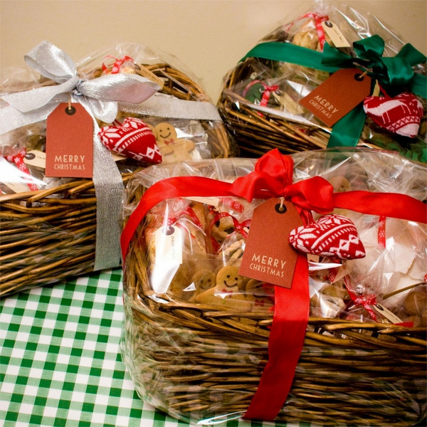 Food Gifts Christmas
 Christmas basket ideas – the perfect t for family and