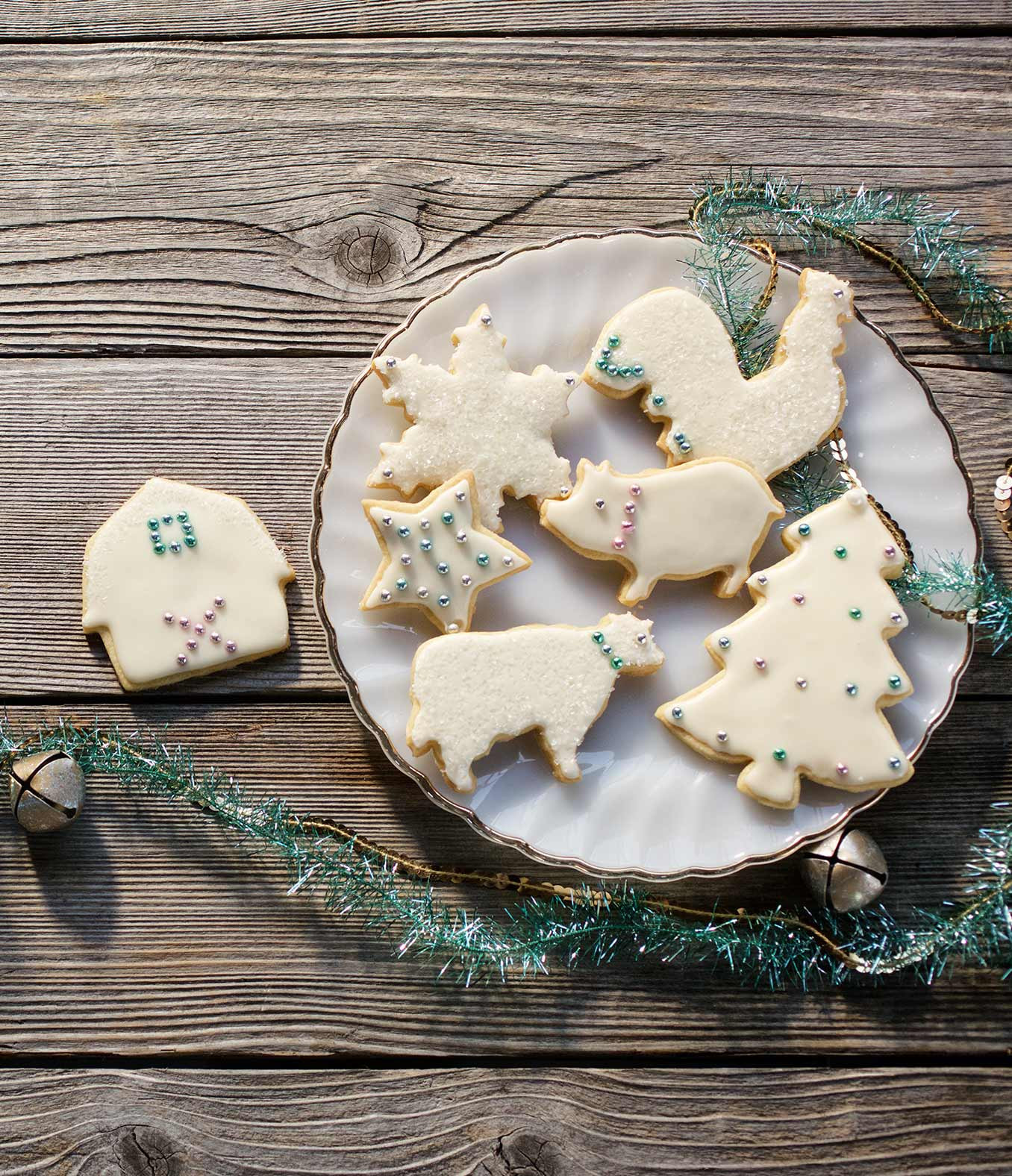 Frosted Christmas Cookies
 Frosted Holiday Shortbread Cookies Recipe