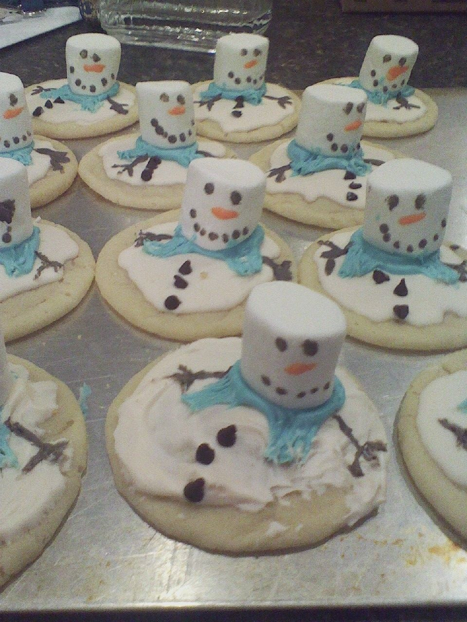Fun Christmas Cookies
 Fun food Snowmen cookies christmas