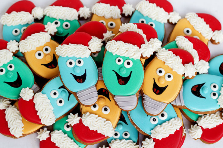 Fun Easy Christmas Cookies
 Christmas Light Cookies with a Santa Hat