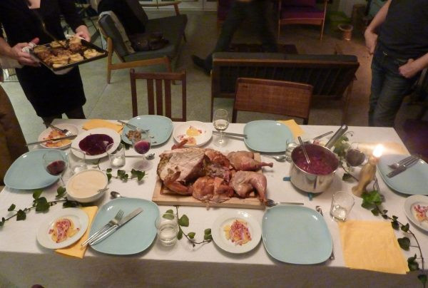 Furrs Thanksgiving Dinners
 Most—But Not All—Chronic Pain Patients Express Thanks