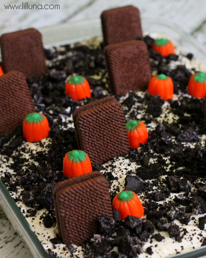 Graveyard Cakes Halloween
 Graveyard Dirt Cake