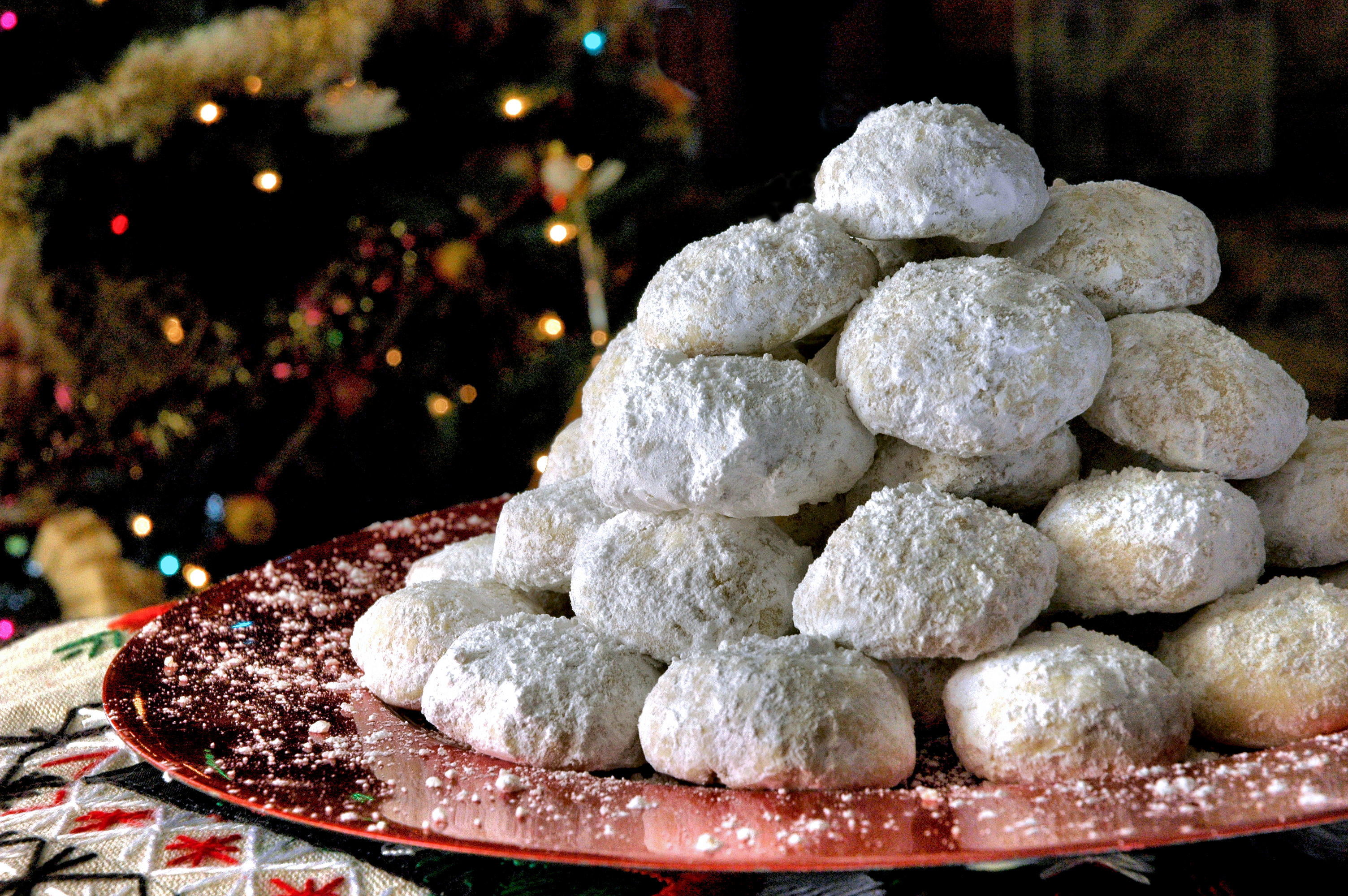 Greek Christmas Cookies
 Kourabiedes Greek Christmas Cookies