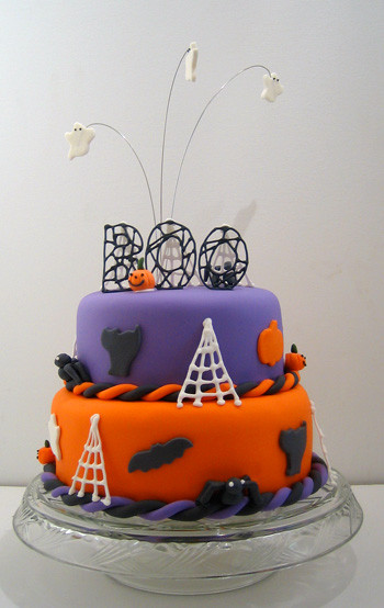 Halloween Cakes For Kids
 A Colorful Halloween Cake