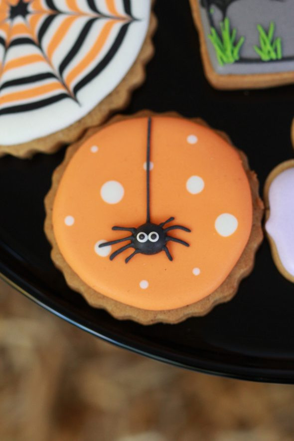 Halloween Cookies Decorating
 Halloween Porch Decor & Pier 1 Gift Card Giveaway