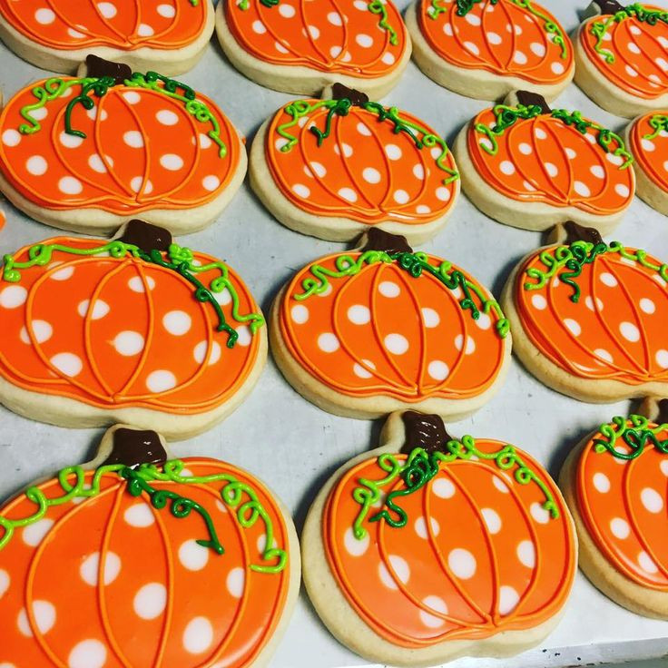 Halloween Cookies Decorations
 Best 10 Royal Icing Cookies ideas on Pinterest