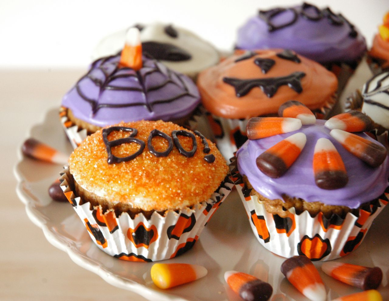 Halloween Cupcakes Images
 Goddess of Baking Spiced Pumpkin Cupcakes for Halloween