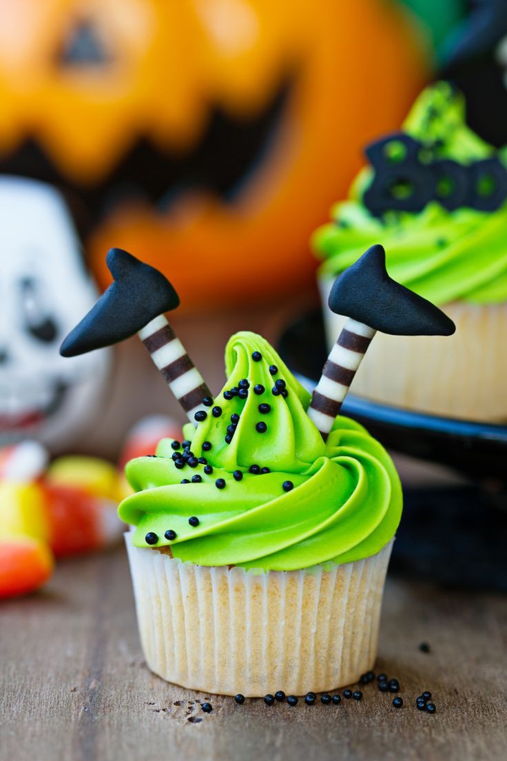 Halloween Cupcakes Pinterest
 Best 25 Halloween cupcakes decoration ideas on Pinterest