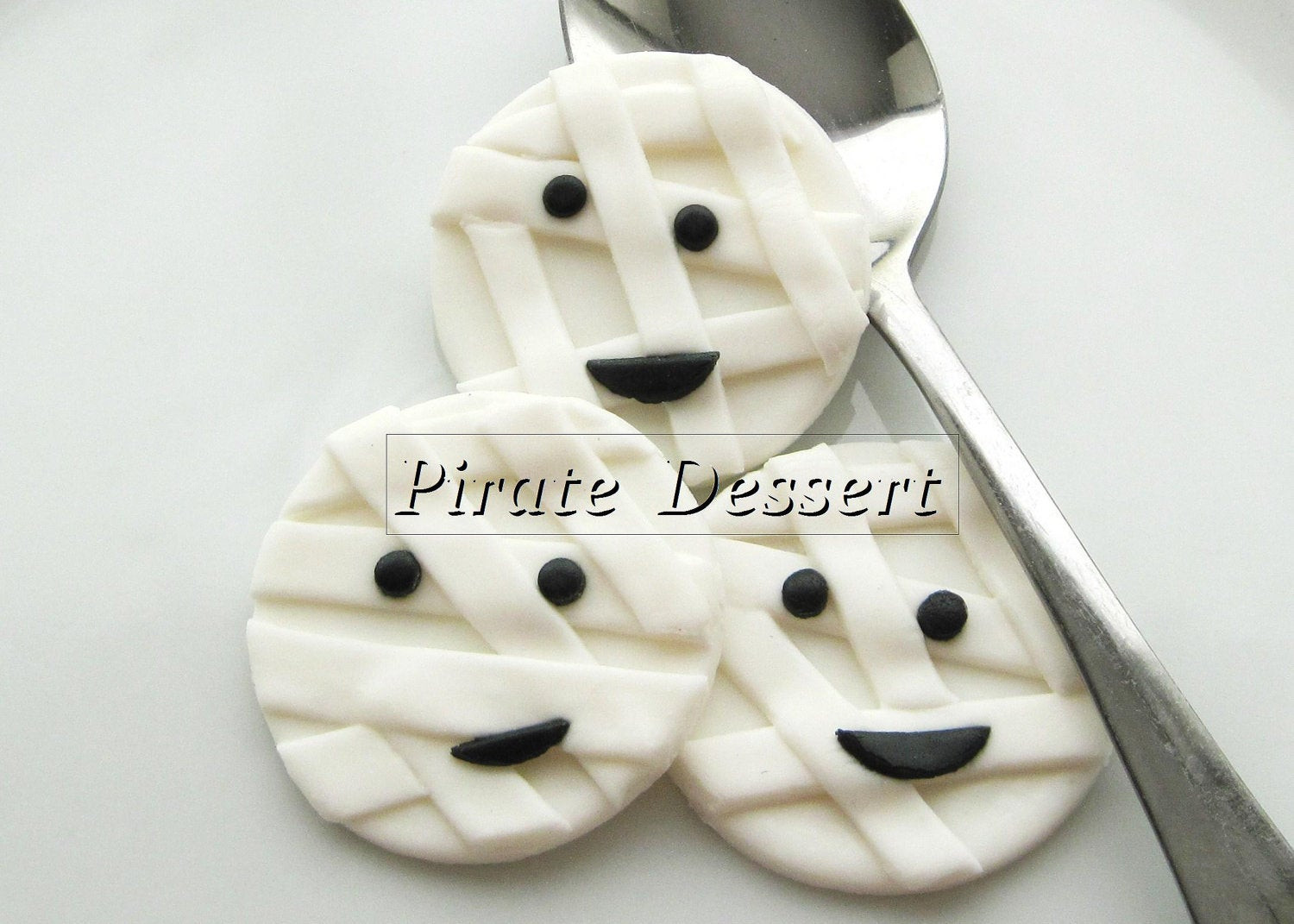 Halloween Cupcakes Toppers
 Edible Halloween cupcake toppers MUMMY Fondant cake