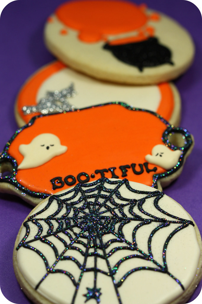 Halloween Decorated Cookies
 Halloween decorated cookies sweetopia