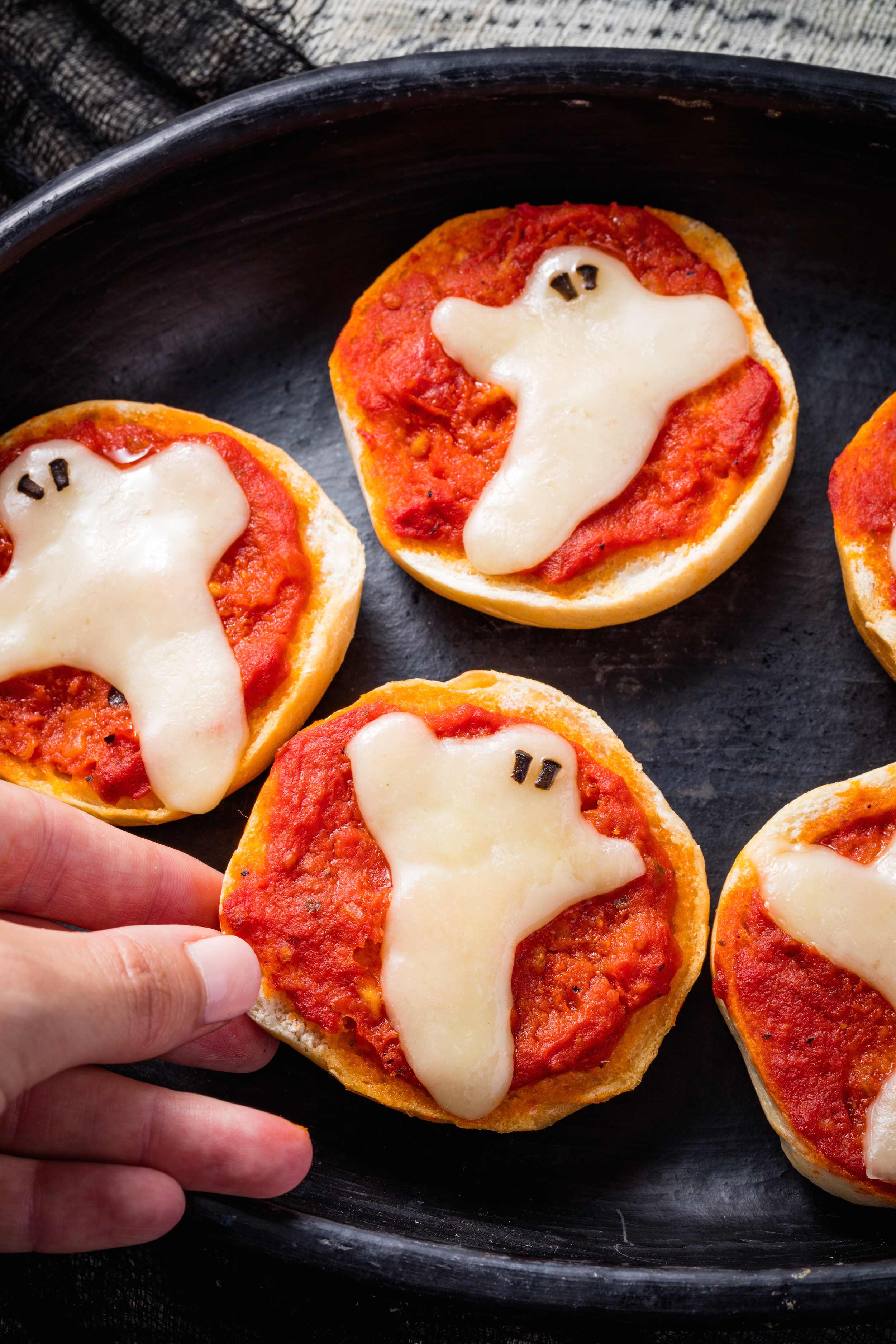 Halloween Dinner Ideas For Adults
 20 Easy Halloween Appetizers Best Recipes for Halloween