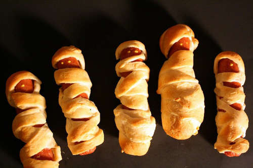 Halloween Hot Dogs Mummy
 Edgemont Kids in the Kitchen Mummy Dogs Pigs in a blanket