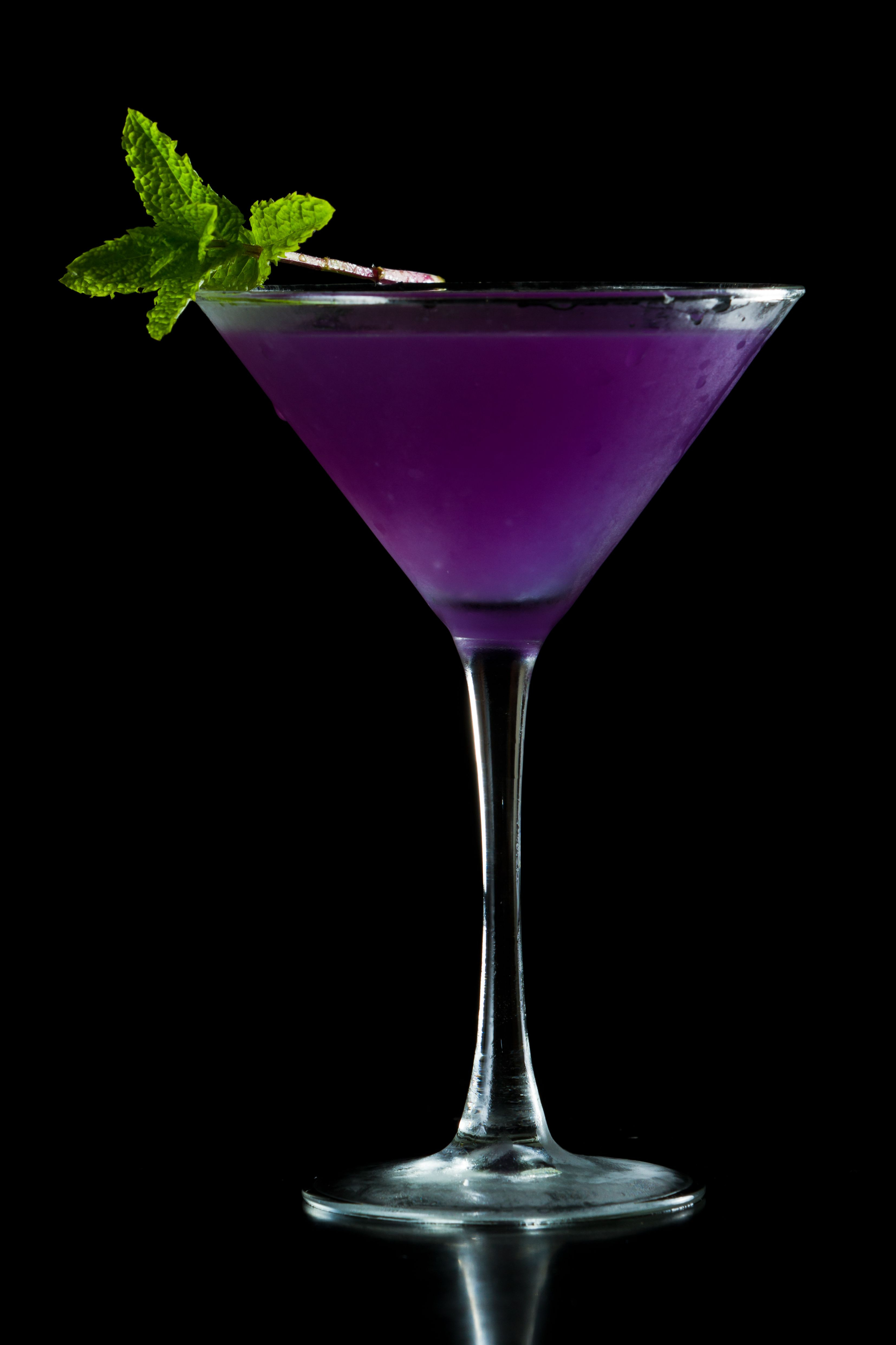 Halloween Mixed Drinks
 Check out Halloween Cocktail Purple Martini It s so easy