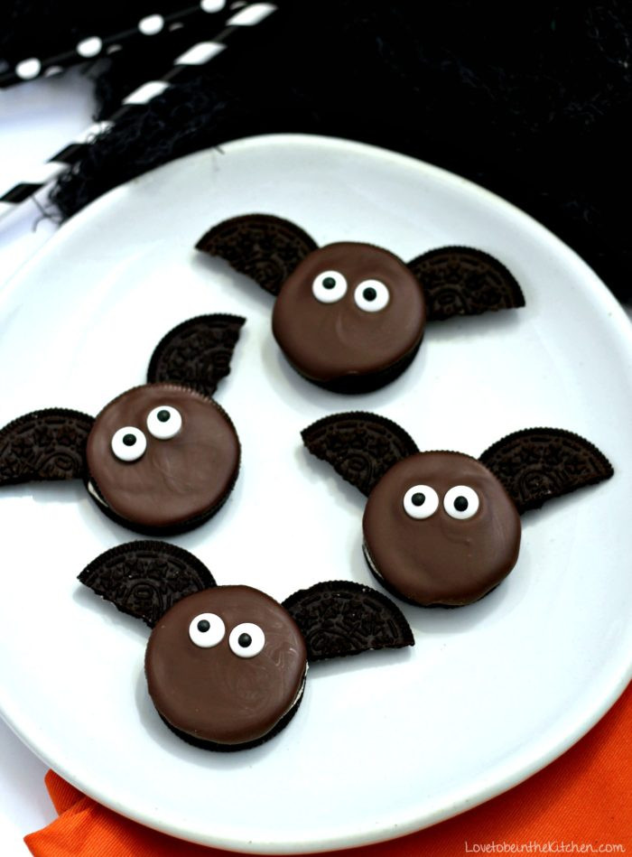 Halloween Oreo Cookies
 Bat Oreos Love to be in the Kitchen