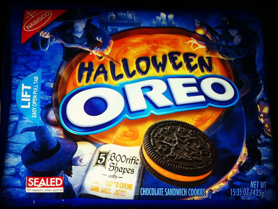 Halloween Oreo Cookies
 Dying for Chocolate HALLOWEEN OREO BROWNIES