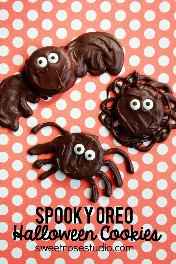 Halloween Oreo Cookies
 40 Kid Halloween Food Ideas