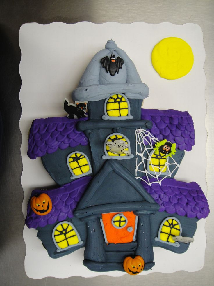 Halloween Pull Apart Cupcakes
 Haunted house cupcake cake cupcake cake made with 24