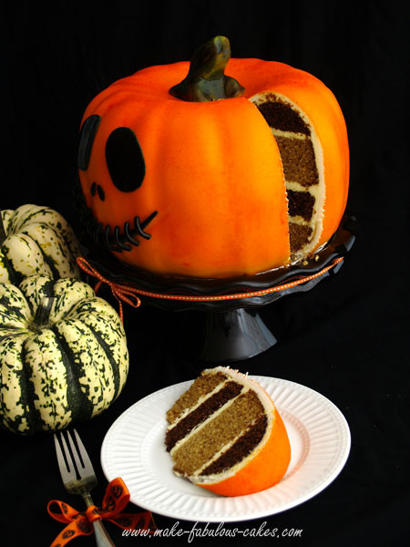 Halloween Pumpkin Cake
 Pumpkin Cake
