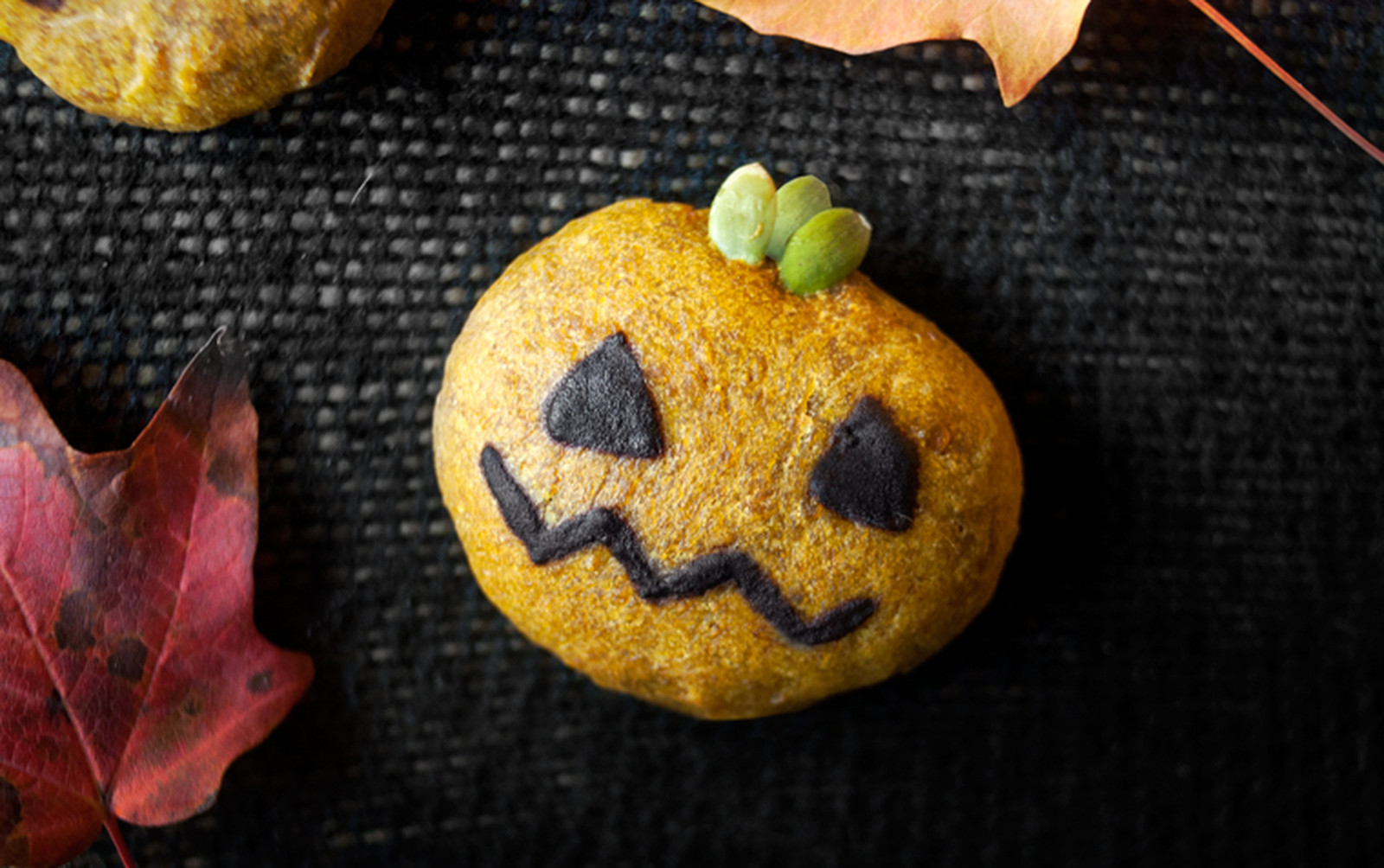 Halloween Pumpkin Cookies
 Halloween Pumpkin Cookies [Vegan] e Green Planet e