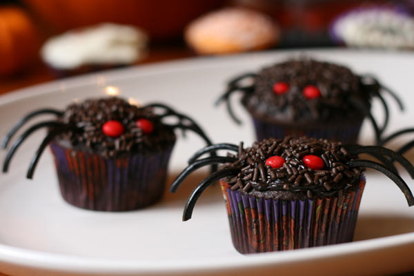 Halloween Spider Cakes
 Frikkin Awesome Halloween Cupcakes – Frikkin Awesome