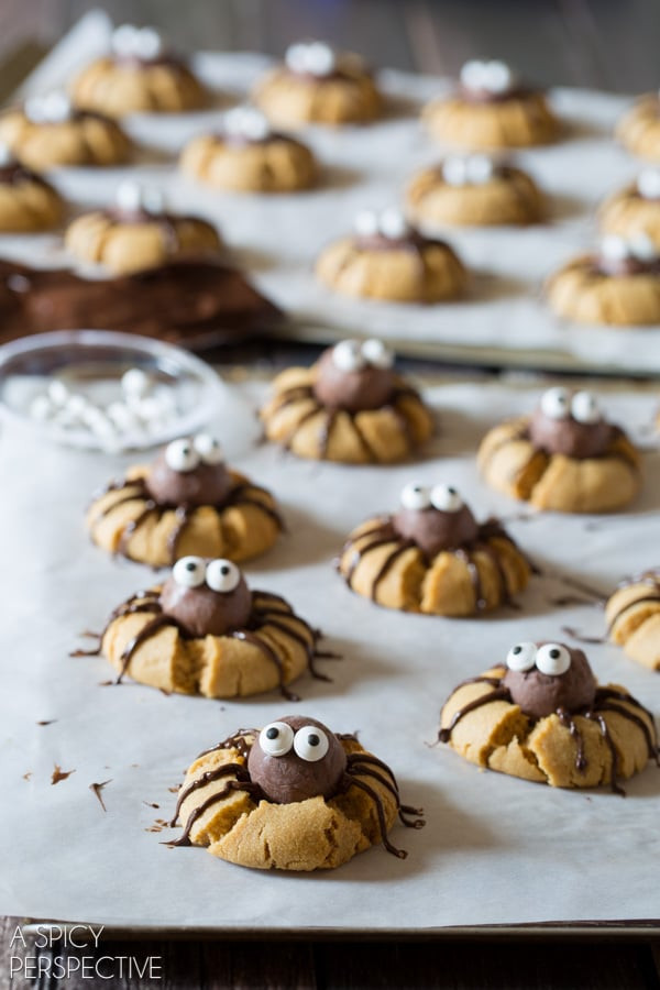 Halloween Spider Cookies
 Halloween Best Treats and Recipes The 36th AVENUE