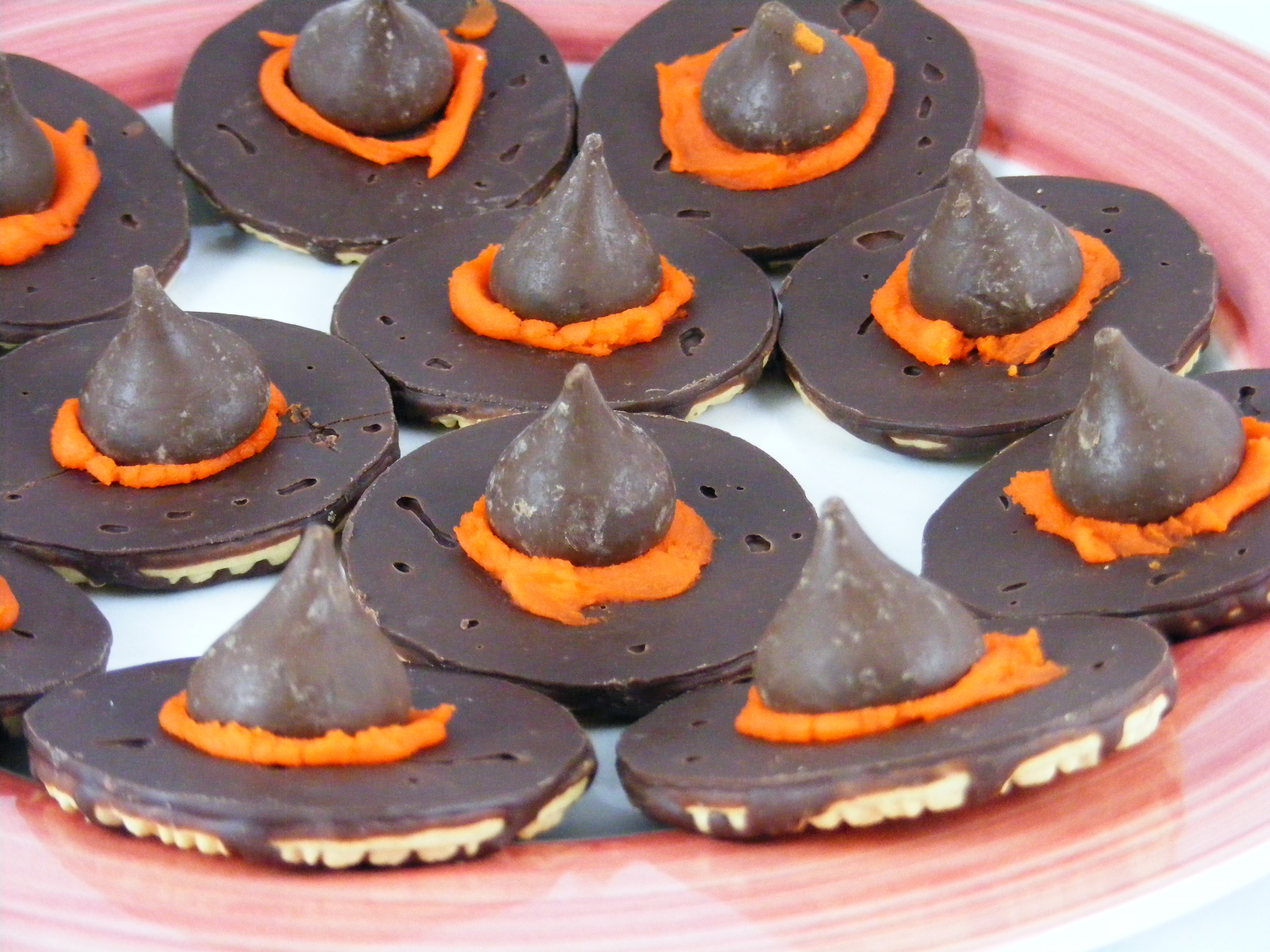 Halloween Witches Hats Cookies
 301 Moved Permanently