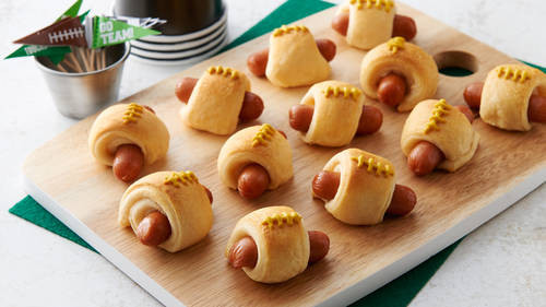 Hot Thanksgiving Appetizers
 Our Favorite Pigs in a Blanket Recipes of All Time