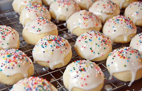 Italian Christmas Cookies Anise
 Italian Frosted Anisette Cookies or Angelonies